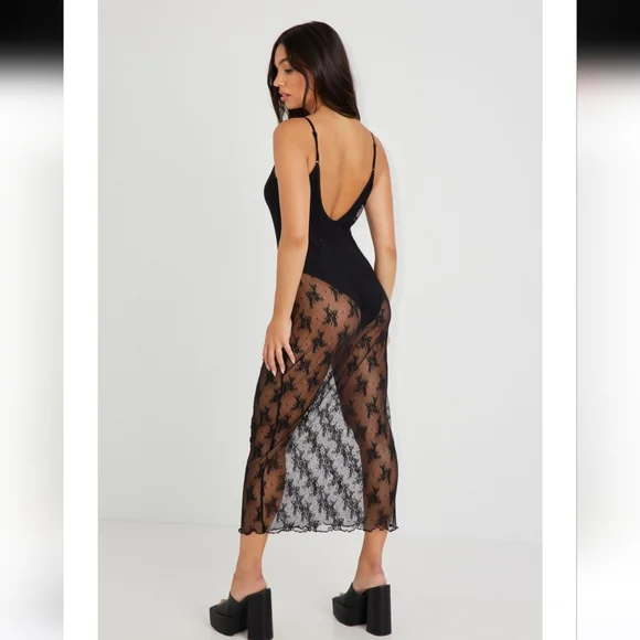 SOLD!!! Garage Lace Bodysuit Dress - Picture 4 of 8